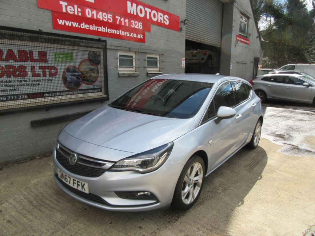 Used Vauxhall Astra 2017 for sale - 78068027: Photo 2