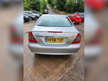 Used Mercedes-Benz E Class 2008 for sale - 77685083: Photo