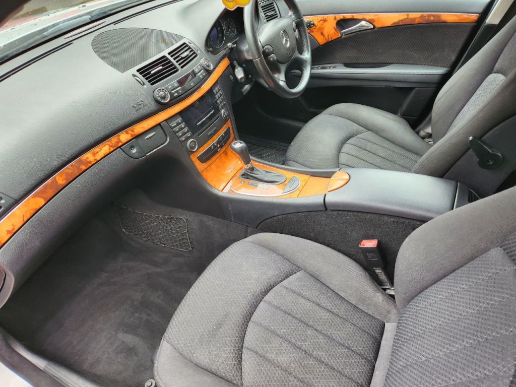 Used Mercedes-Benz E Class 2008 for sale - 77685083: Photo 7