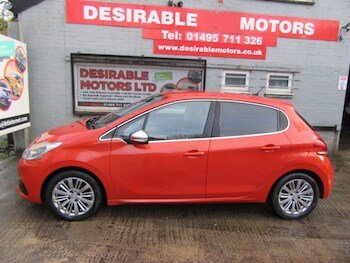 Used Peugeot 208 2015 for sale - 77685090: Photo