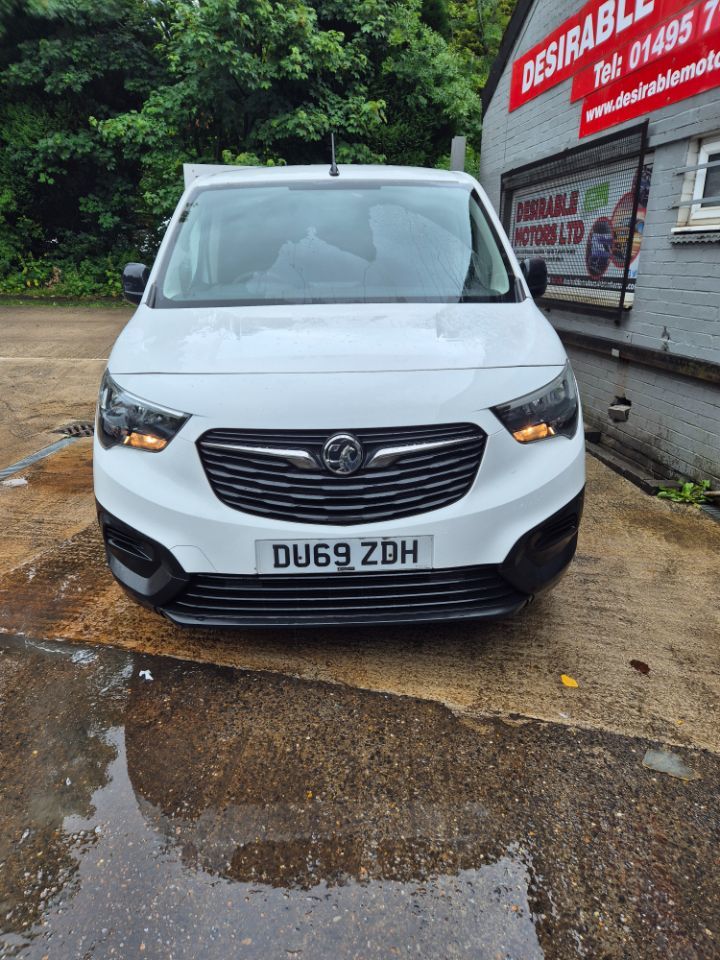 Used Vauxhall Combo 2019 for sale - 77685081: Photo 3