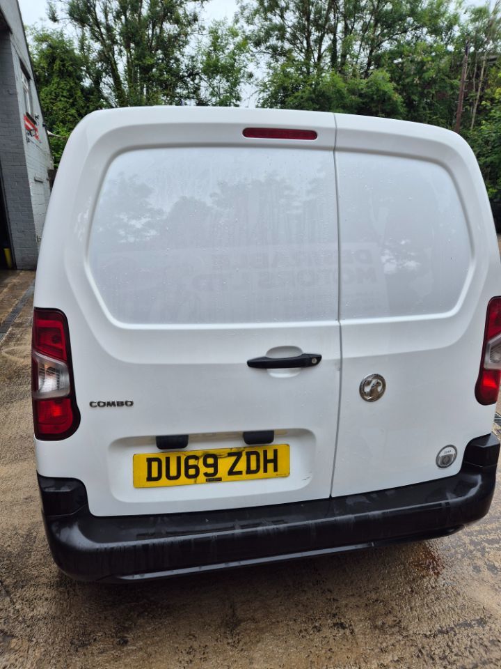 Used Vauxhall Combo 2019 for sale - 77685081: Photo 4