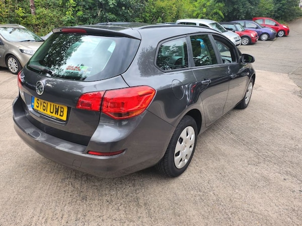 Used Vauxhall Astra 2011 for sale - 75689684: Photo 6