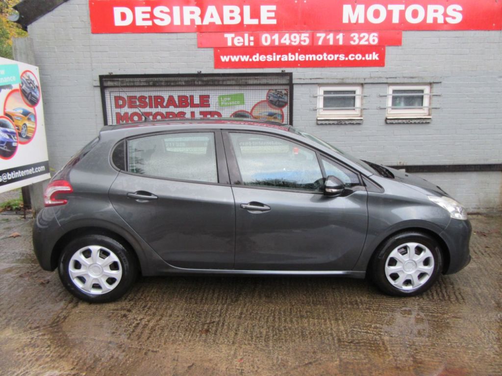 Used Peugeot 208 2014 for sale - 77685092: Photo 3