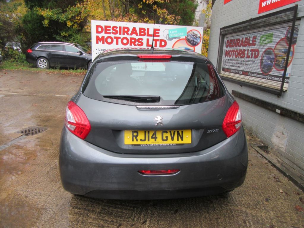 Used Peugeot 208 2014 for sale - 77685092: Photo 6