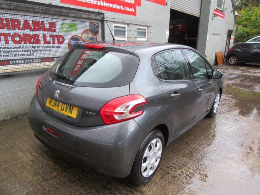 Used Peugeot 208 2014 for sale - 77685092: Photo 7
