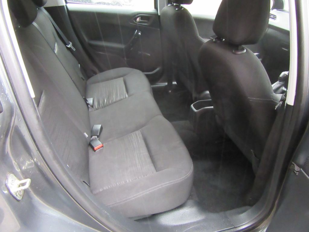 Used Peugeot 208 2014 for sale - 77685092: Photo 9