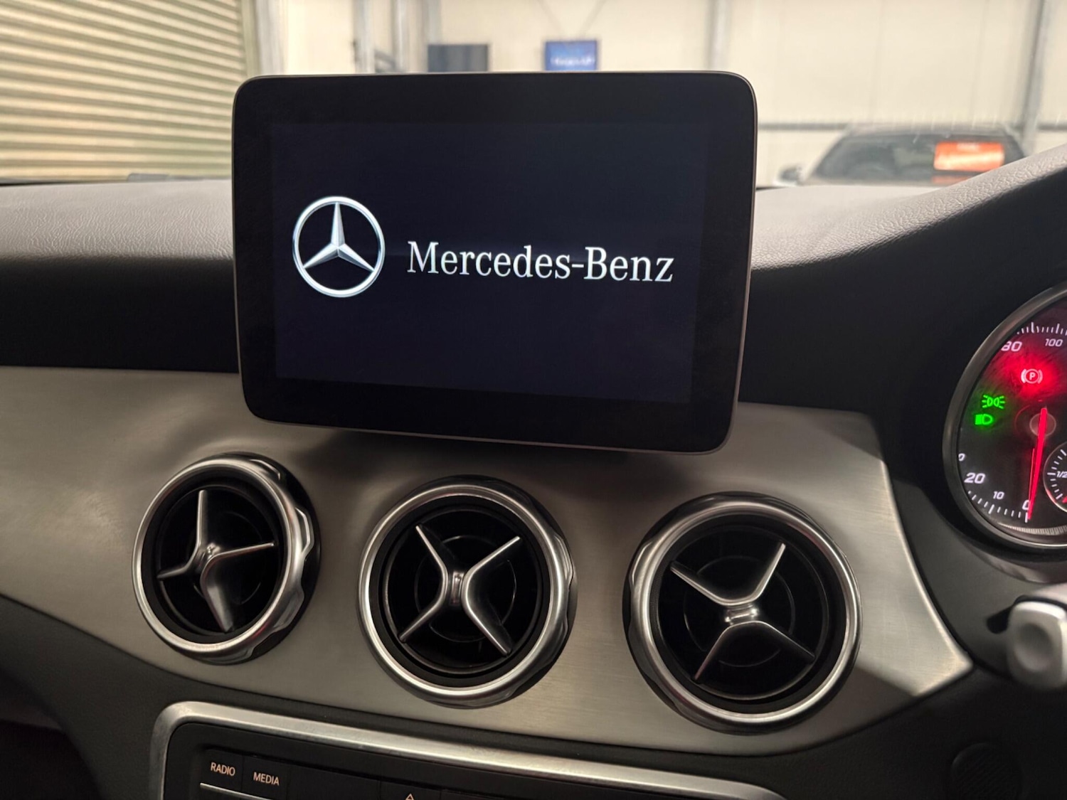 Used Mercedes-Benz GLA 2018 for sale - 76440505: Photo 23