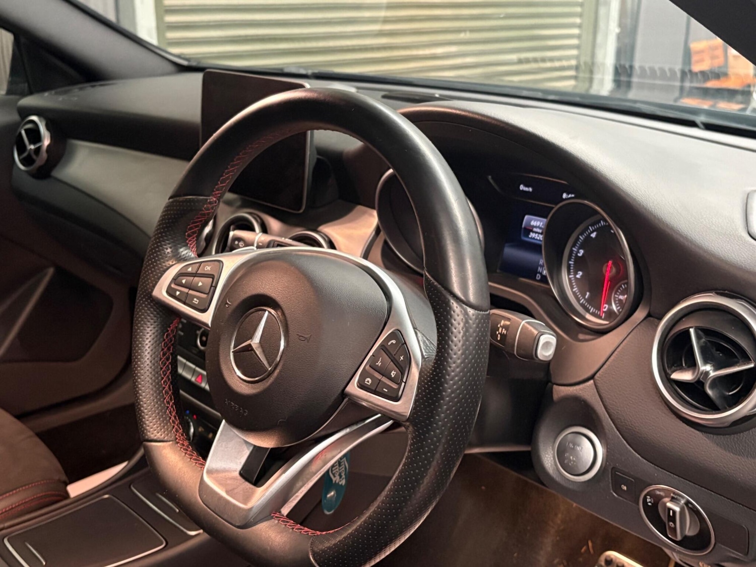 Used Mercedes-Benz GLA 2018 for sale - 76440505: Photo 8