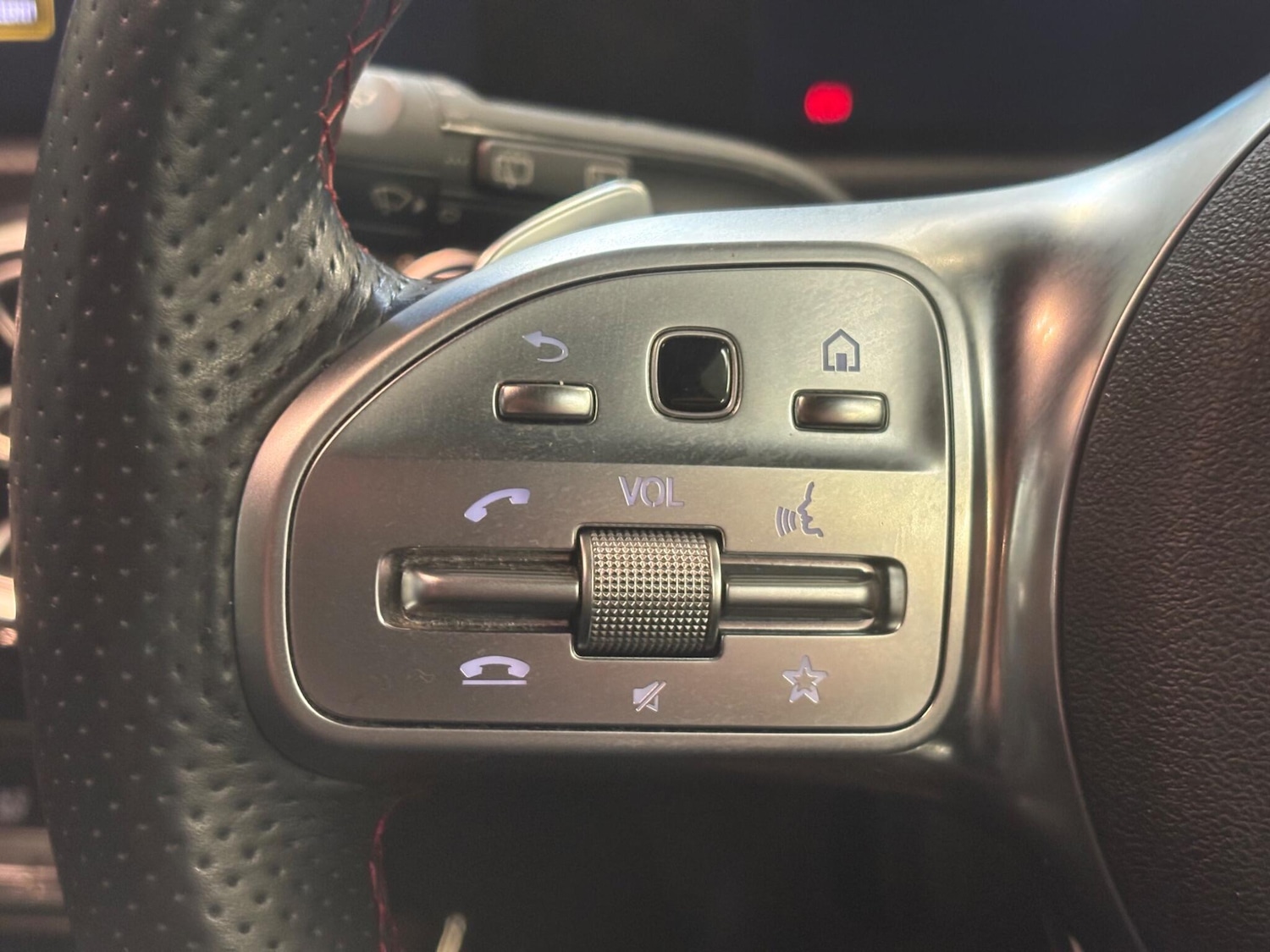 Used Mercedes-Benz A-Class 2018 for sale - 76855862: Photo 16