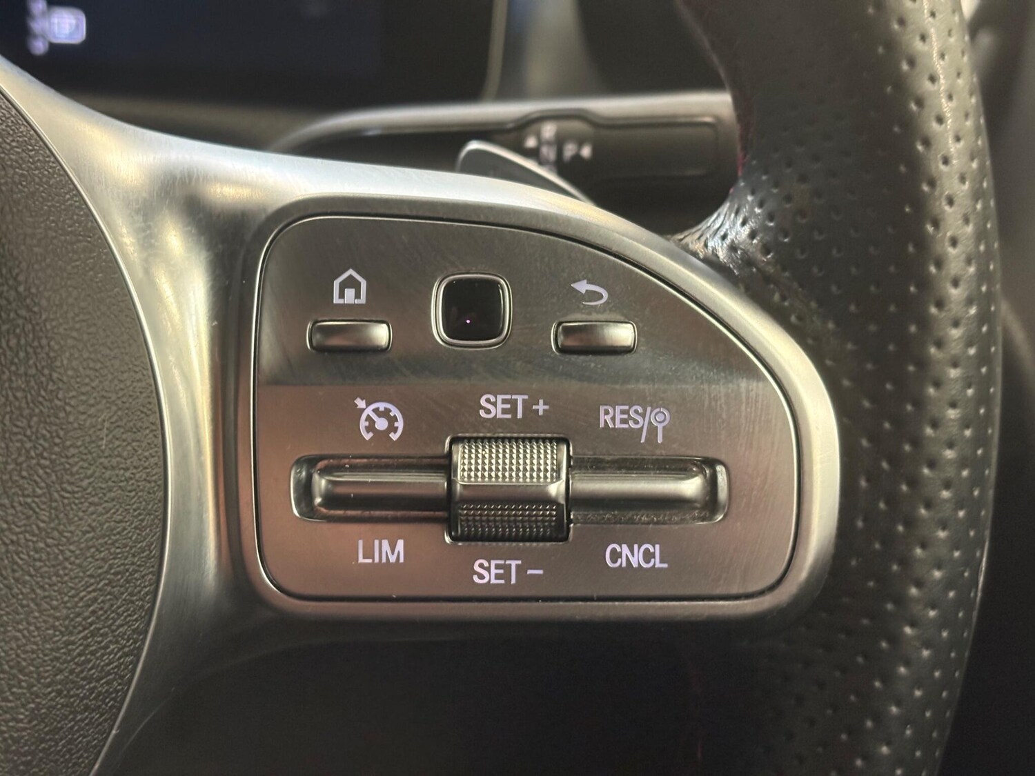 Used Mercedes-Benz A-Class 2018 for sale - 76855862: Photo 17