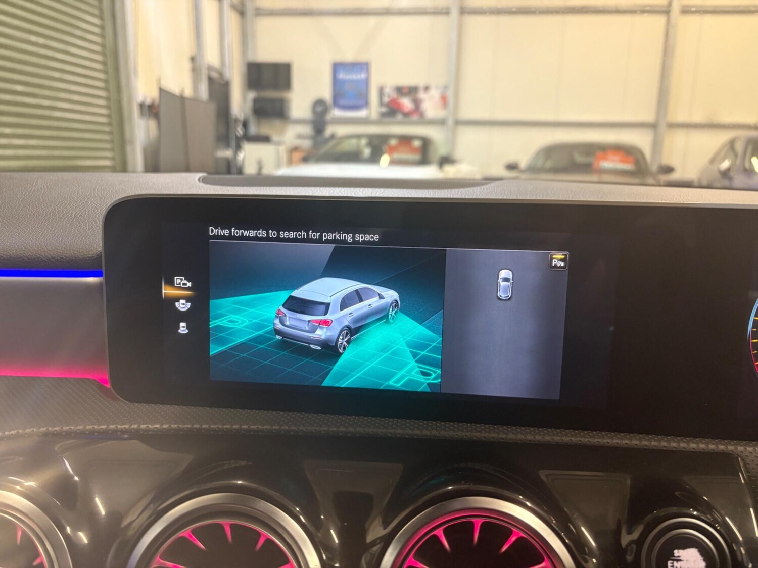 Used Mercedes-Benz A-Class 2018 for sale - 76855862: Photo 29