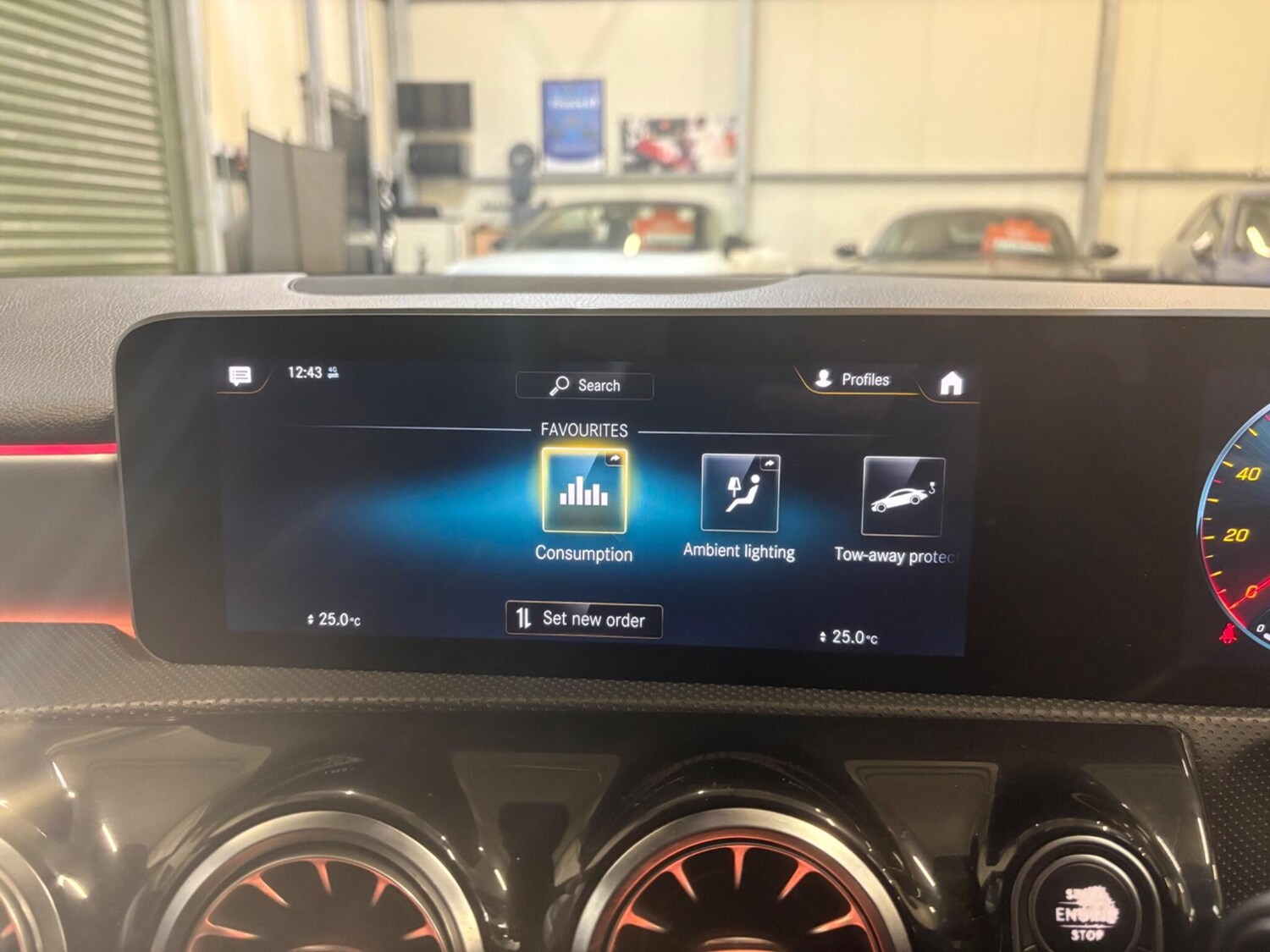 Used Mercedes-Benz A-Class 2018 for sale - 76855862: Photo 40