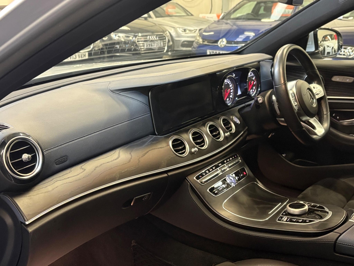 Used Mercedes-Benz E Class 2018 for sale - 76260482: Photo 11