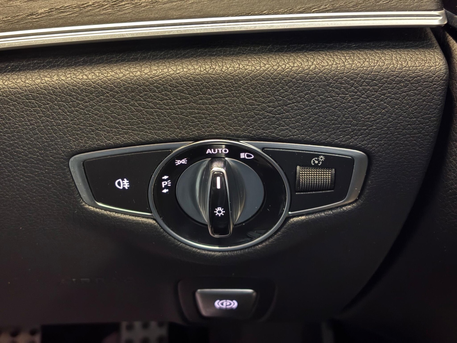 Used Mercedes-Benz E Class 2018 for sale - 76260482: Photo 21