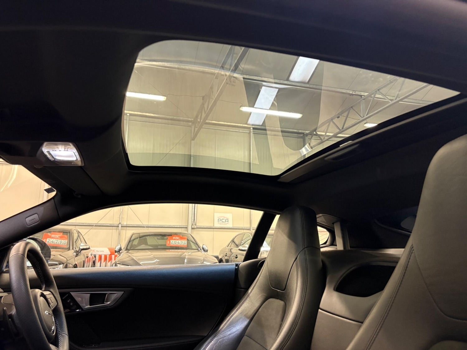 Used Jaguar F-Type 2014 for sale - 77143570: Photo 13