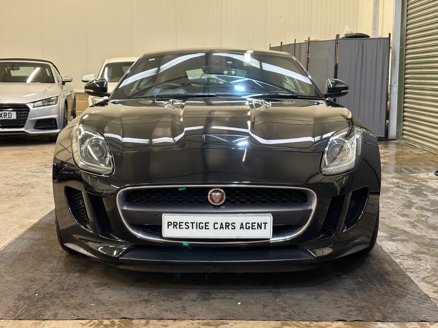 Used Jaguar F-Type 2014 for sale - 77143570: Photo 2