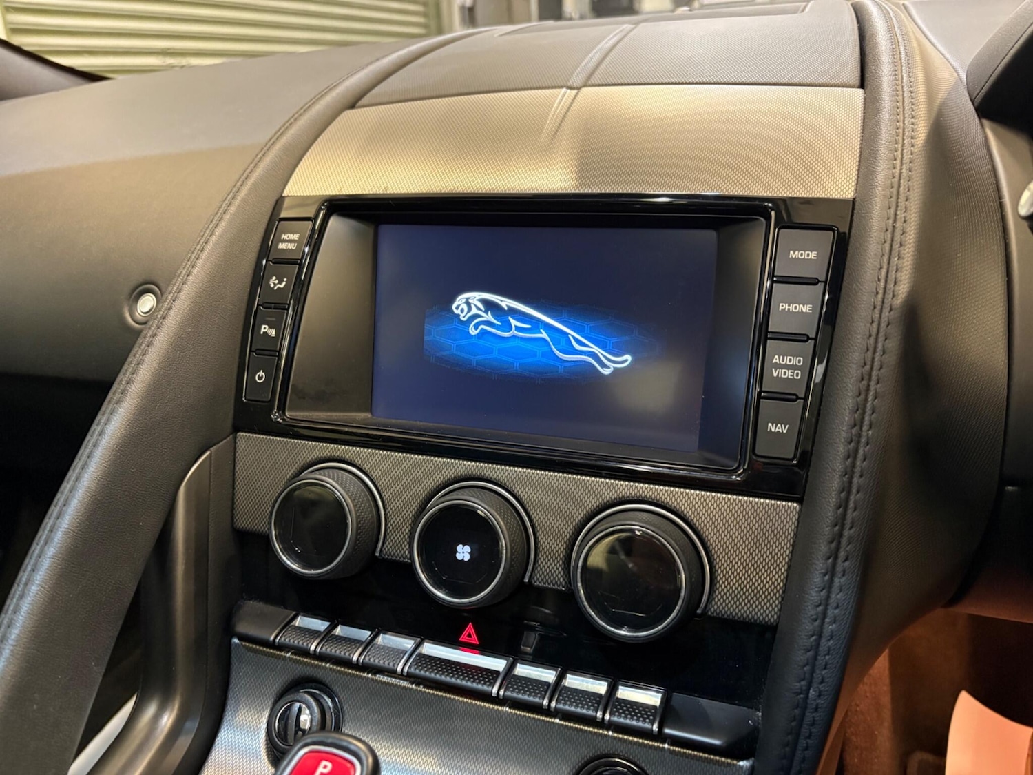 Used Jaguar F-Type 2014 for sale - 77143570: Photo 20