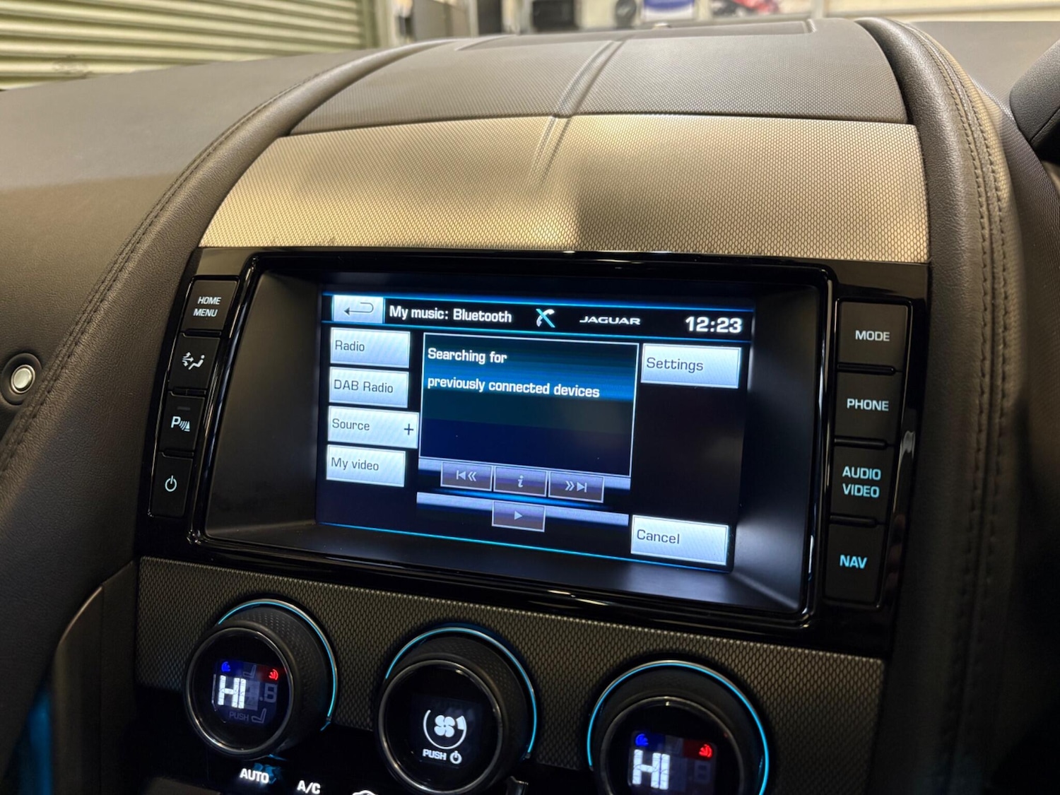 Used Jaguar F-Type 2014 for sale - 77143570: Photo 27