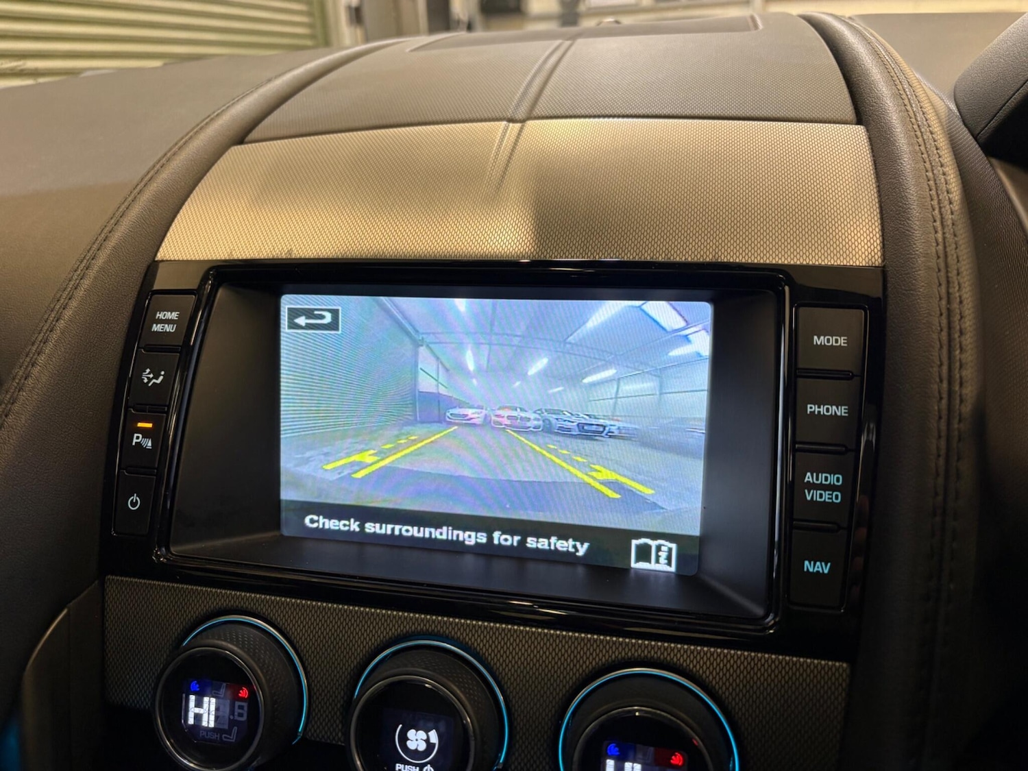 Used Jaguar F-Type 2014 for sale - 77143570: Photo 31