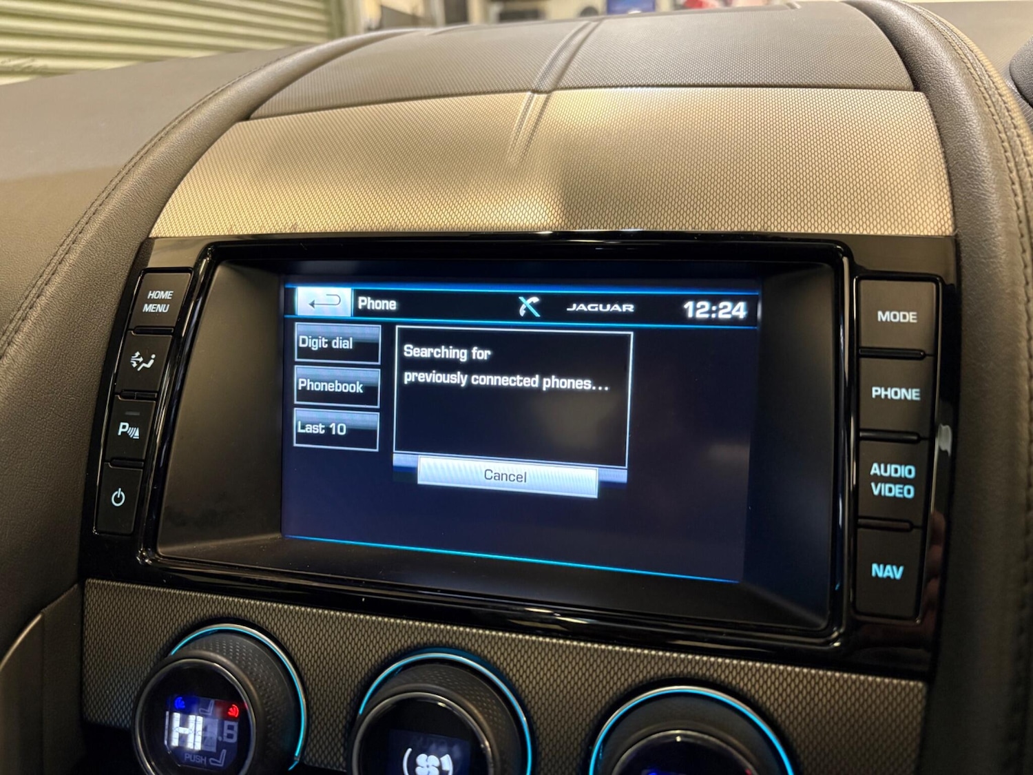 Used Jaguar F-Type 2014 for sale - 77143570: Photo 32