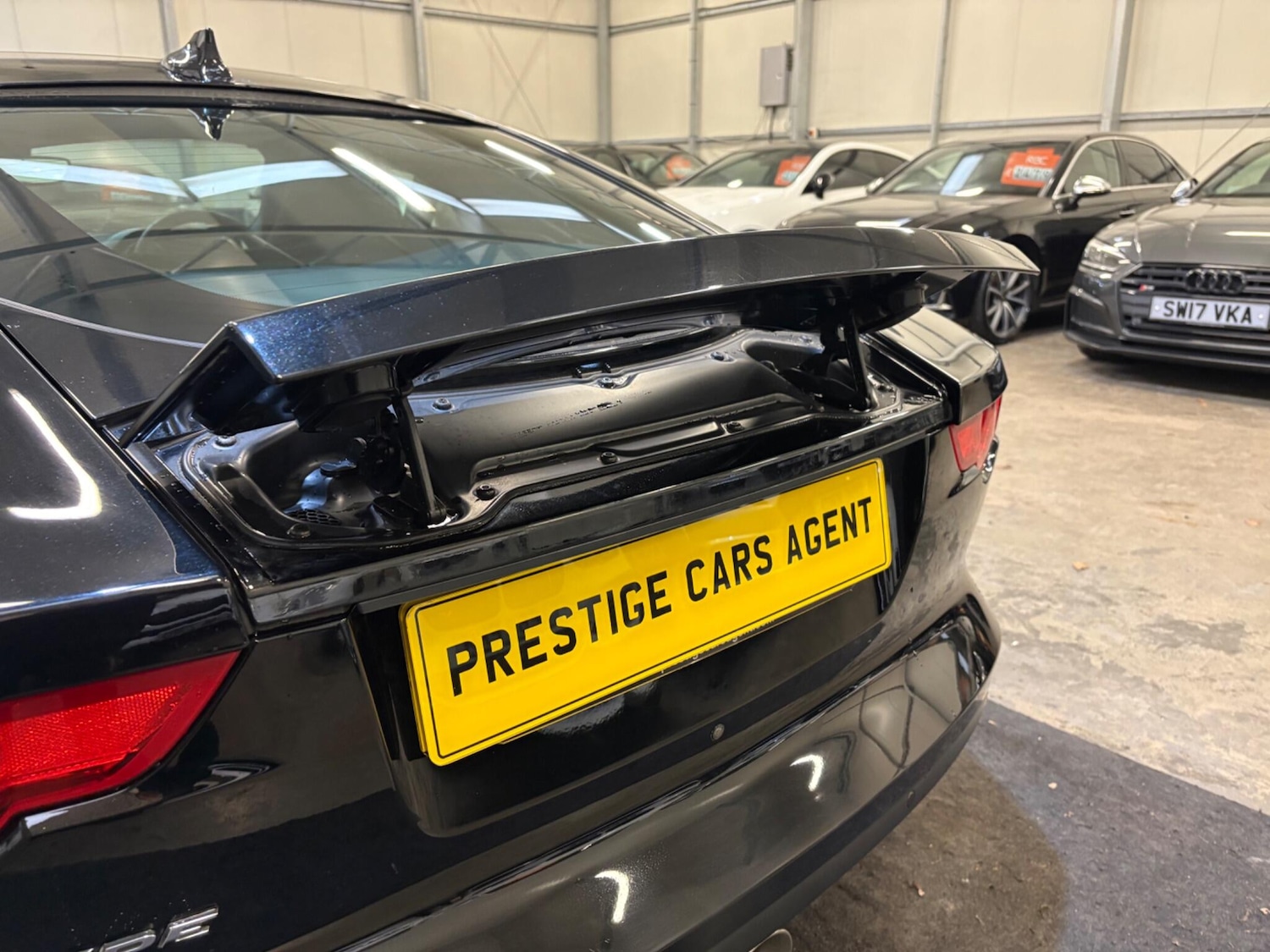 Used Jaguar F-Type 2014 for sale - 77143570: Photo 41