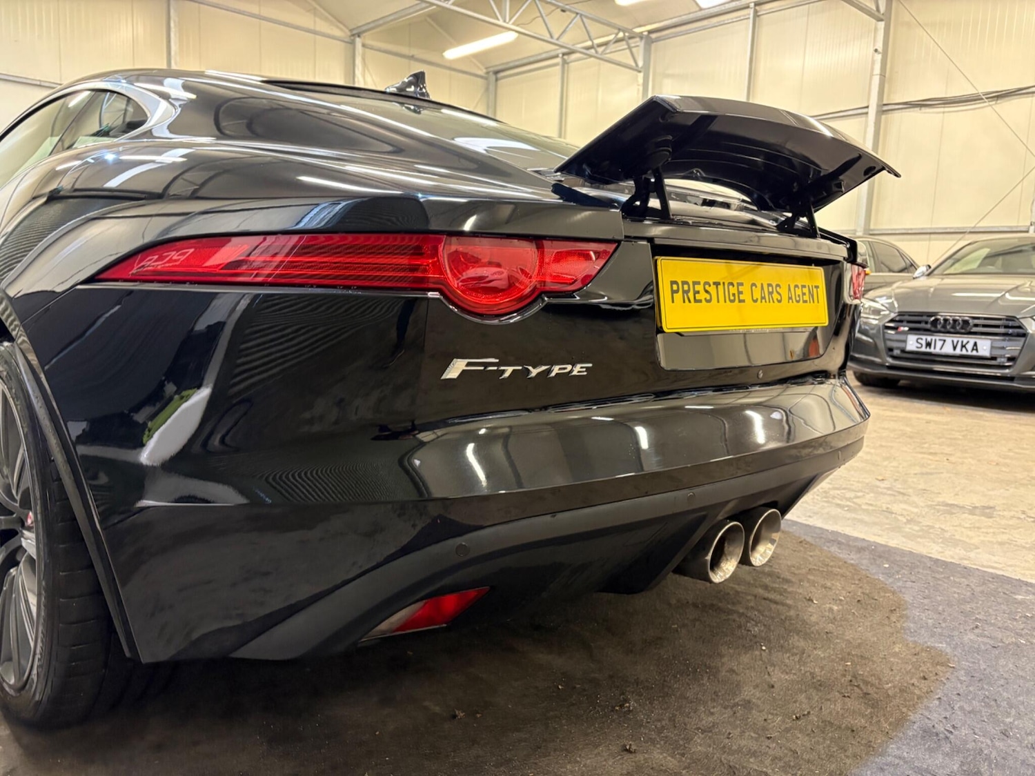 Used Jaguar F-Type 2014 for sale - 77143570: Photo 43