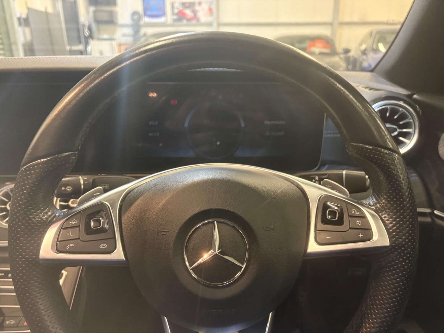 Used Mercedes-Benz E Class for sale - 77049804: Photo 15