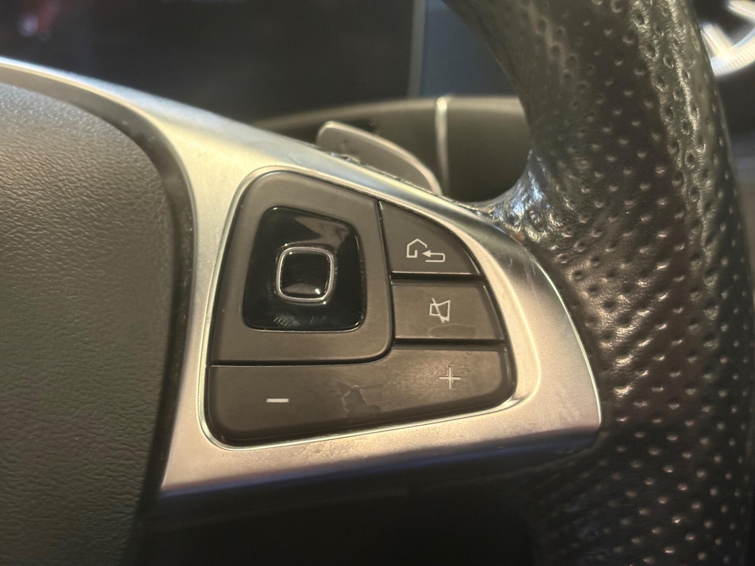 Used Mercedes-Benz E Class for sale - 77049804: Photo 17