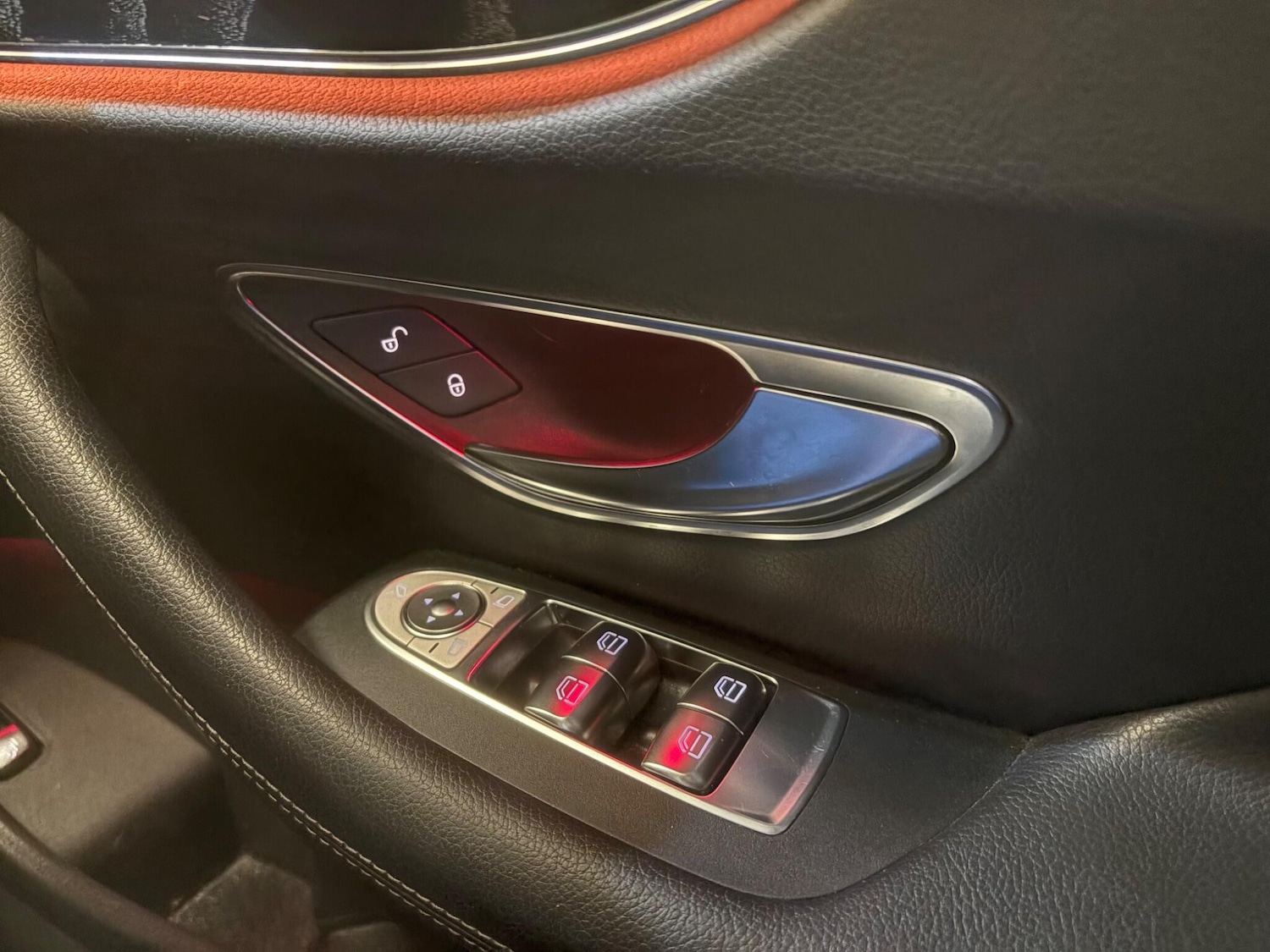 Used Mercedes-Benz E Class for sale - 77049804: Photo 24