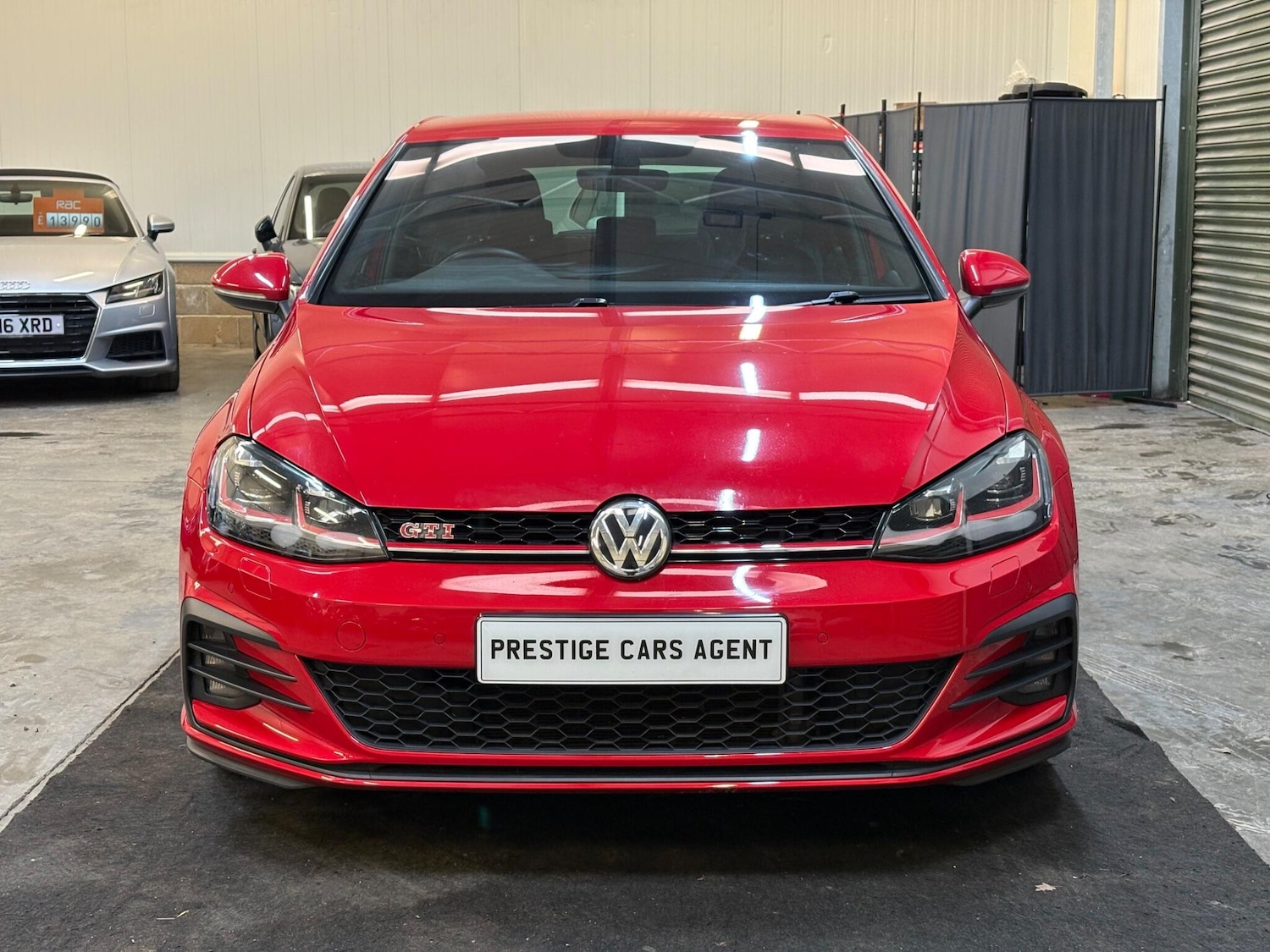 Used Volkswagen Golf 2018 for sale - 77395993: Photo 2
