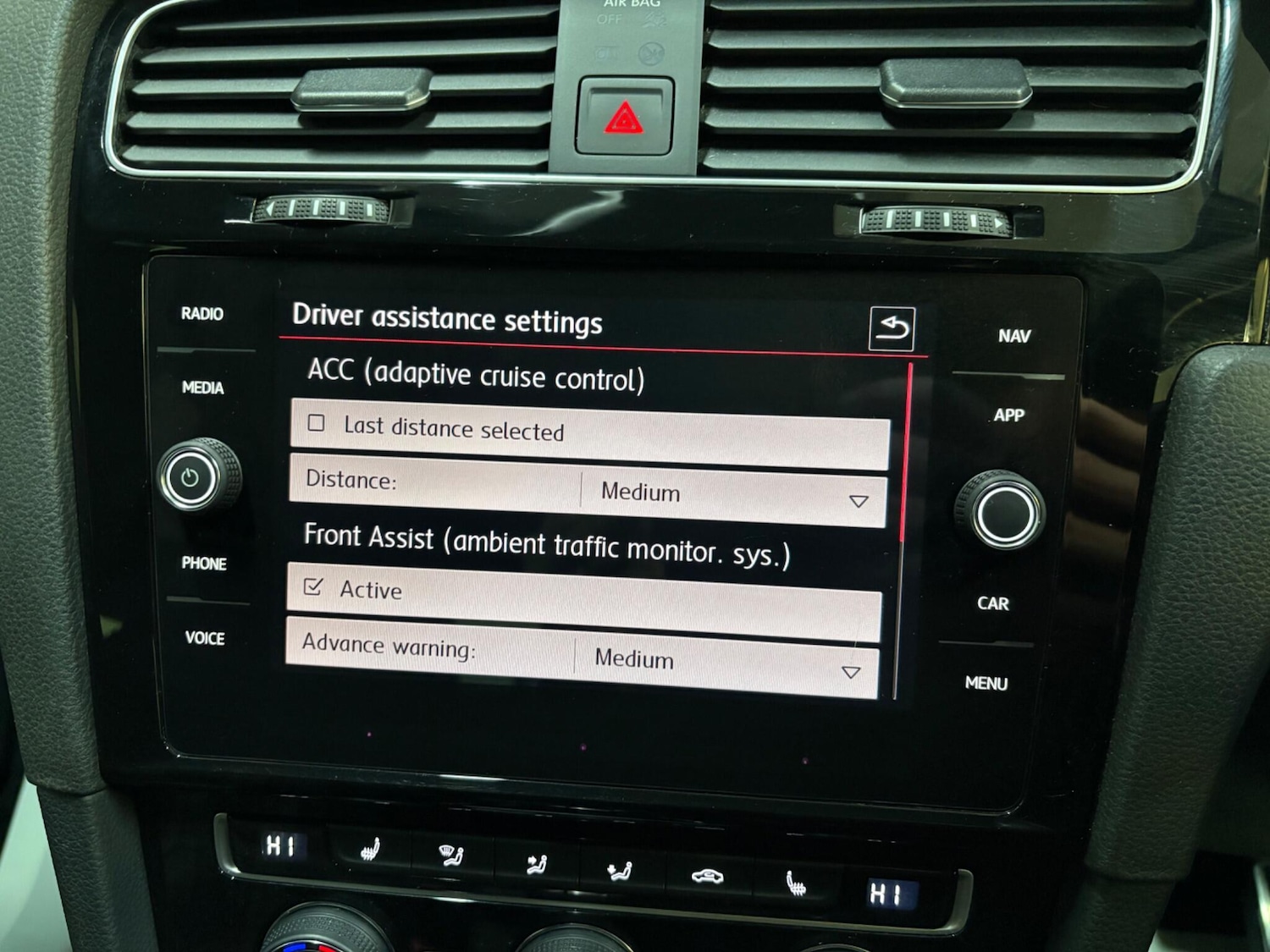 Used Volkswagen Golf 2018 for sale - 77395993: Photo 32