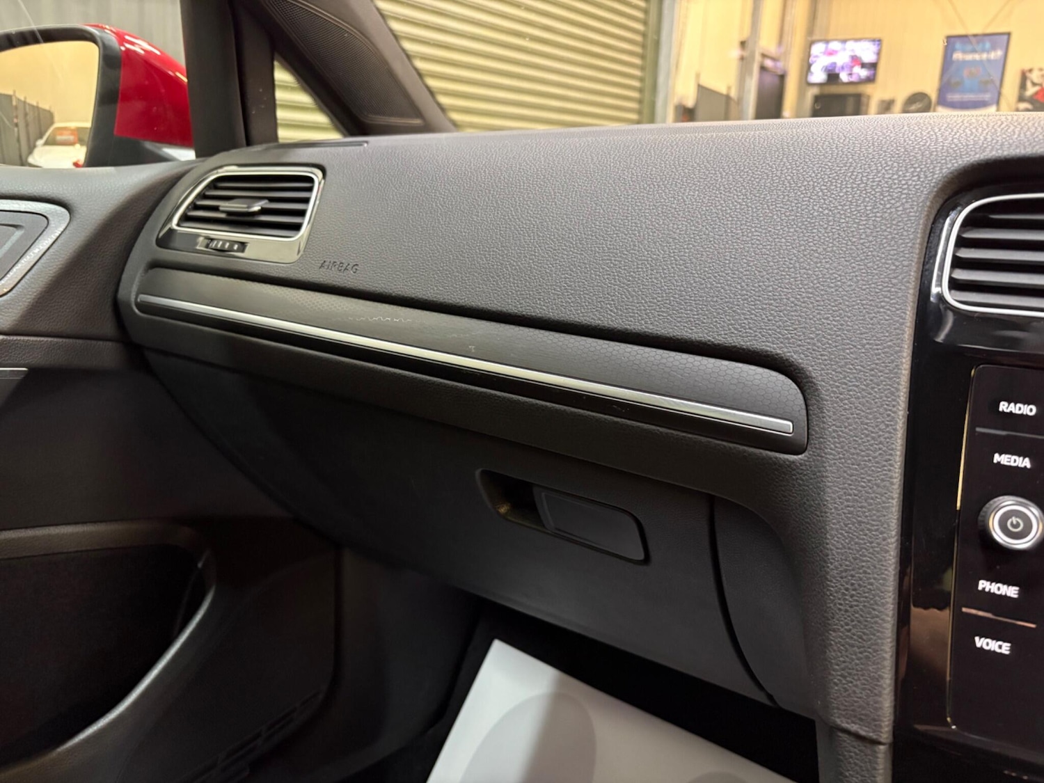 Used Volkswagen Golf 2018 for sale - 77395993: Photo 43