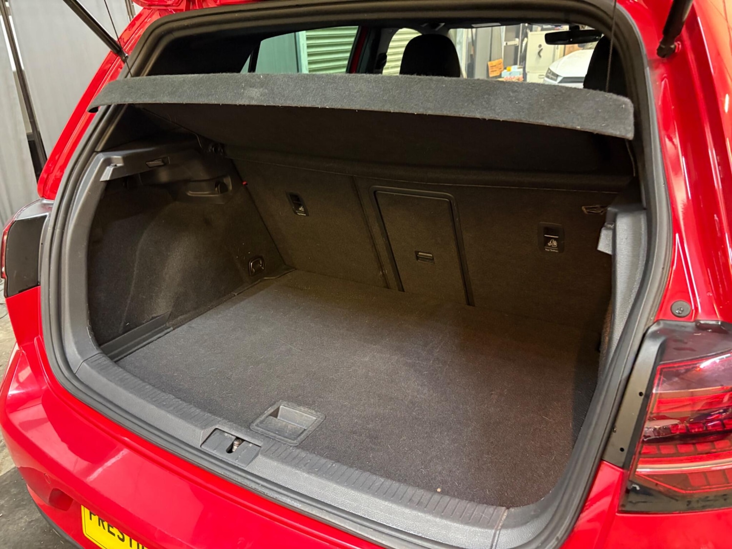 Used Volkswagen Golf 2018 for sale - 77395993: Photo 57