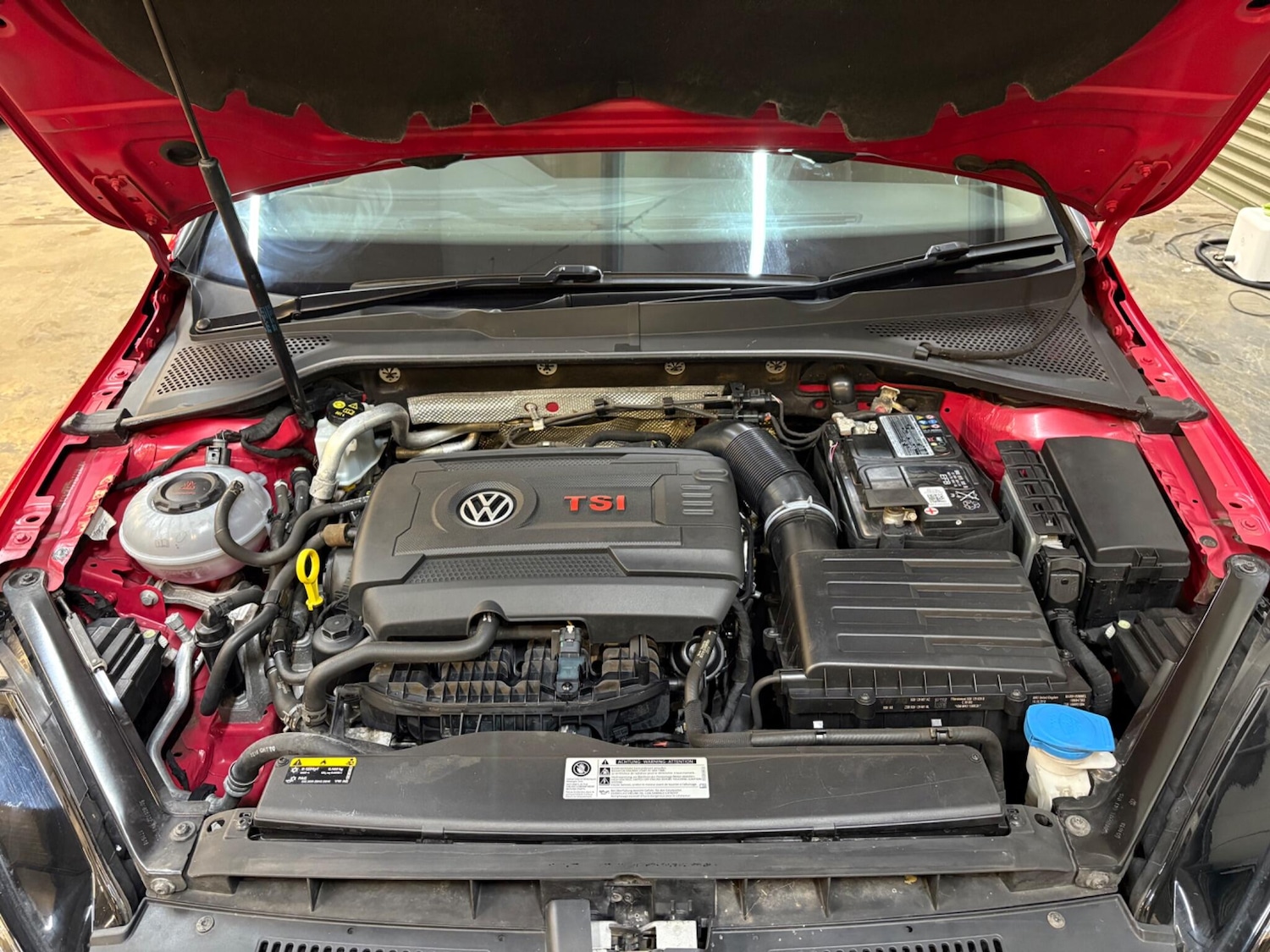 Used Volkswagen Golf 2018 for sale - 77395993: Photo 60