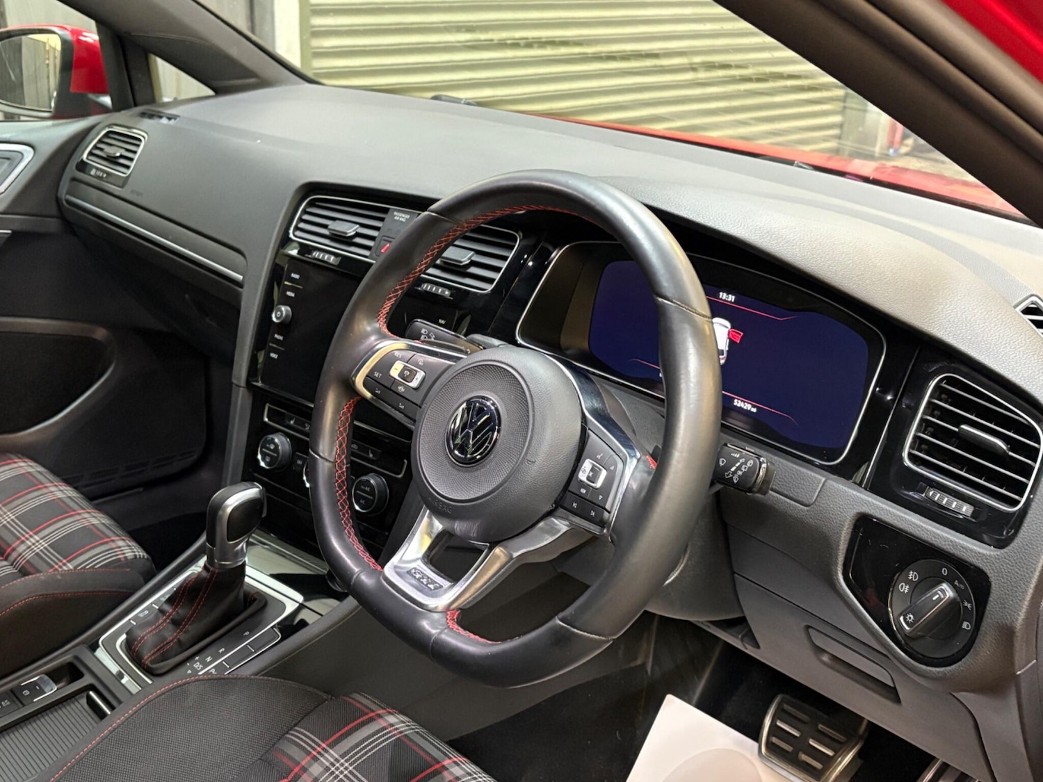 Used Volkswagen Golf 2018 for sale - 77395993: Photo 8