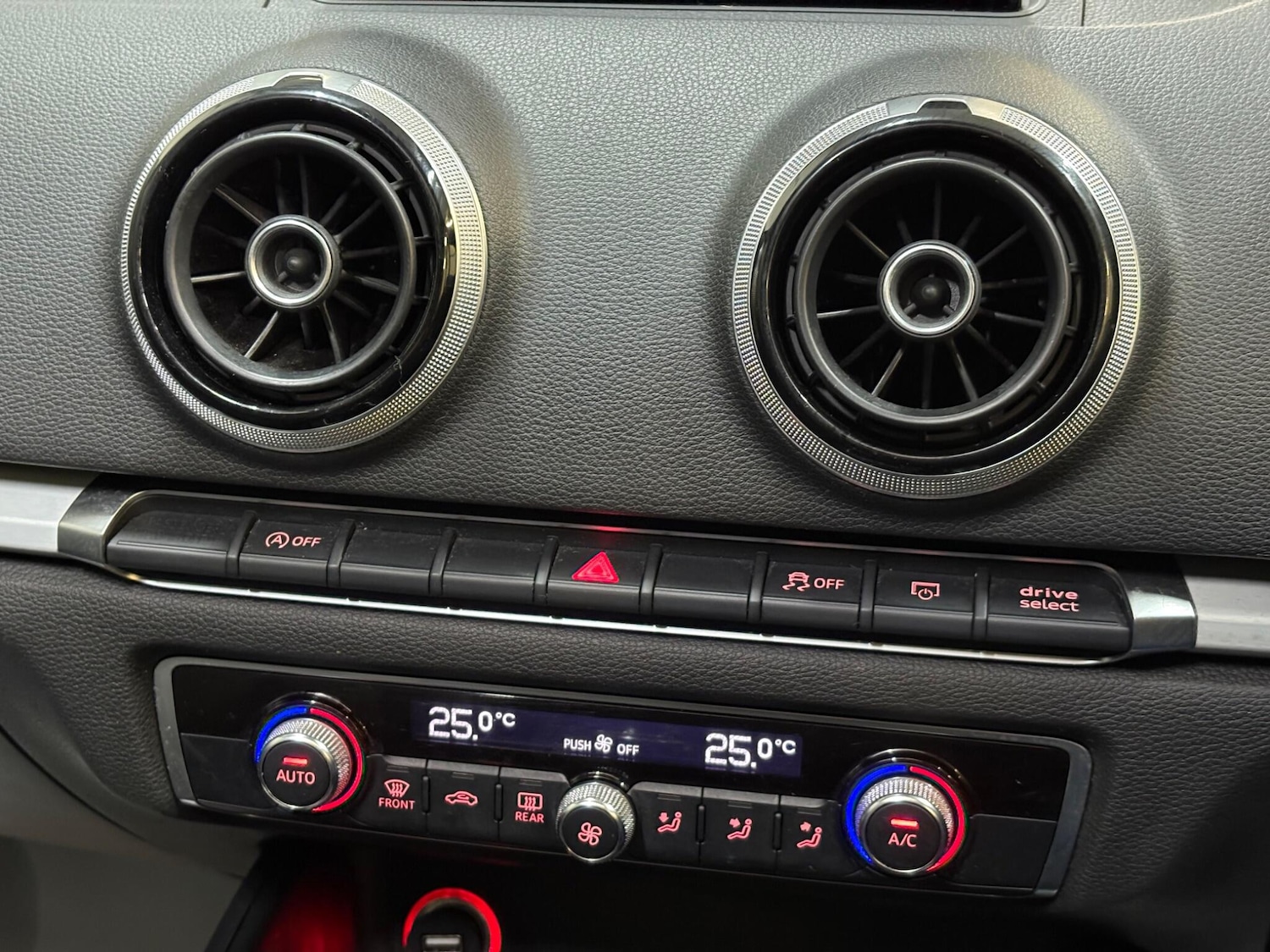 Used Audi A3 2012 for sale - 77625781: Photo 22