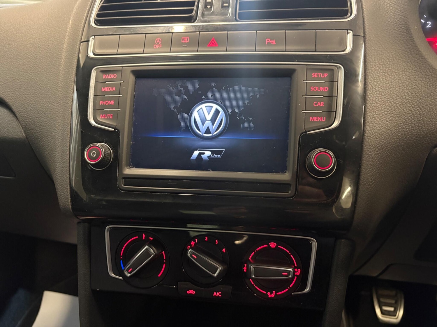 Used Volkswagen Polo for sale - 76998956: Photo 24