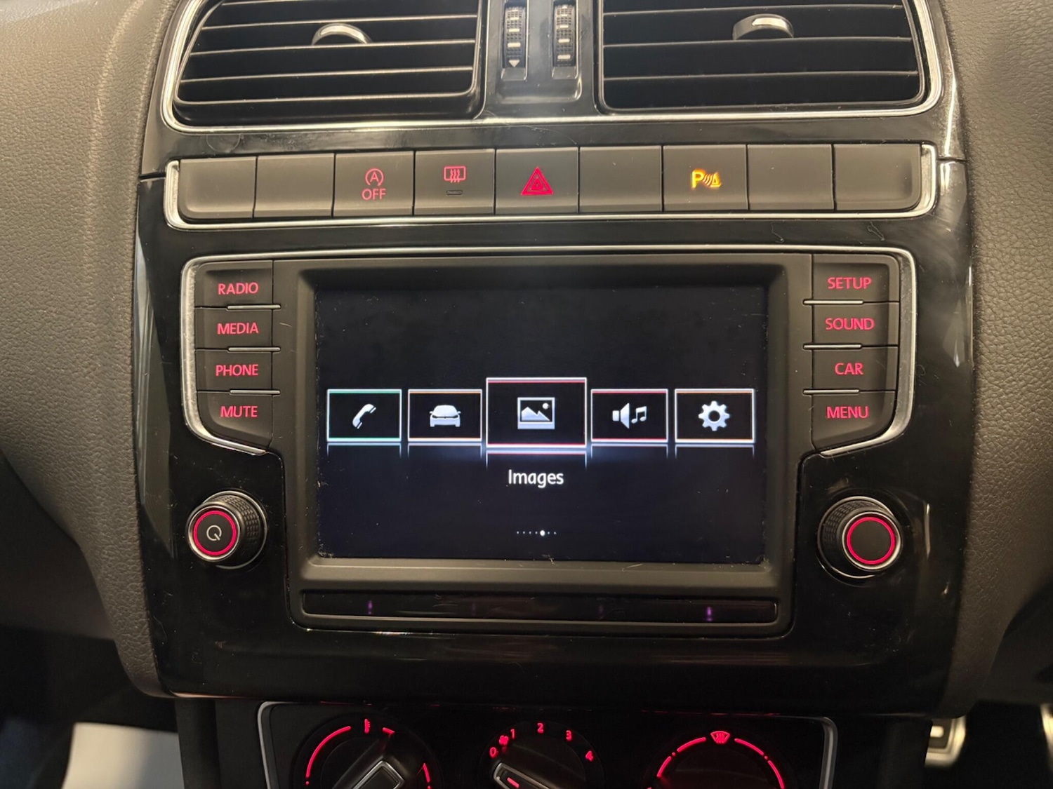 Used Volkswagen Polo for sale - 76998956: Photo 29