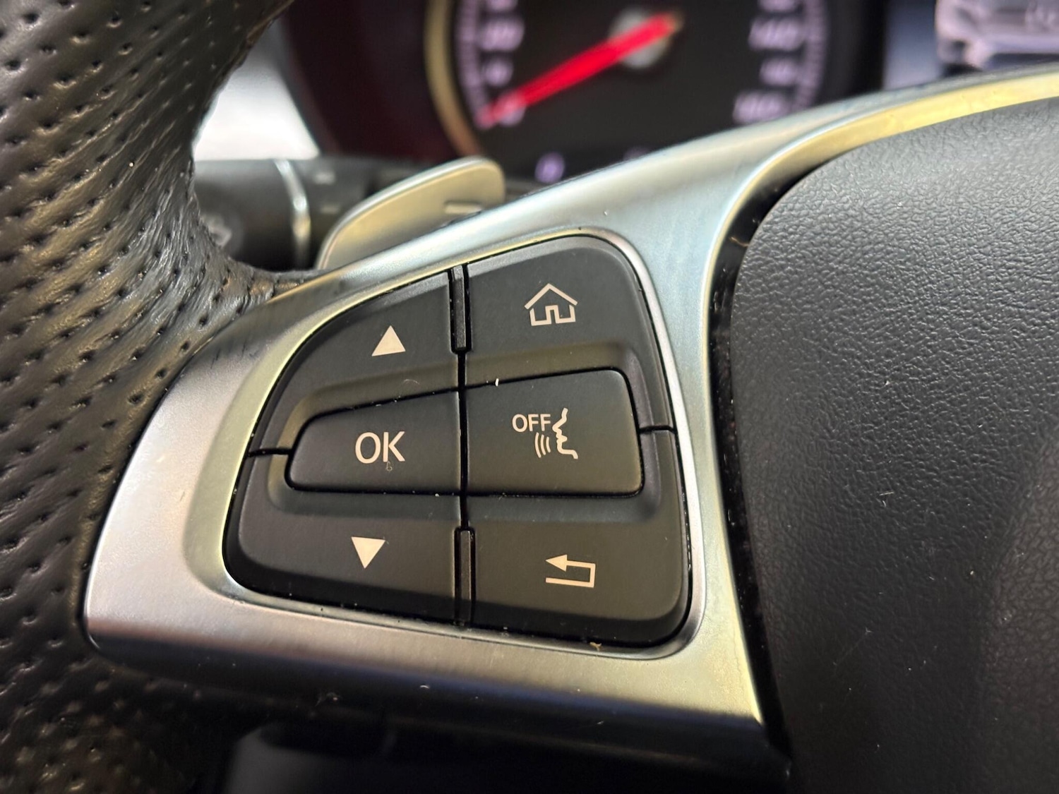 Used Mercedes-Benz GLC 2019 for sale - 77292013: Photo 18