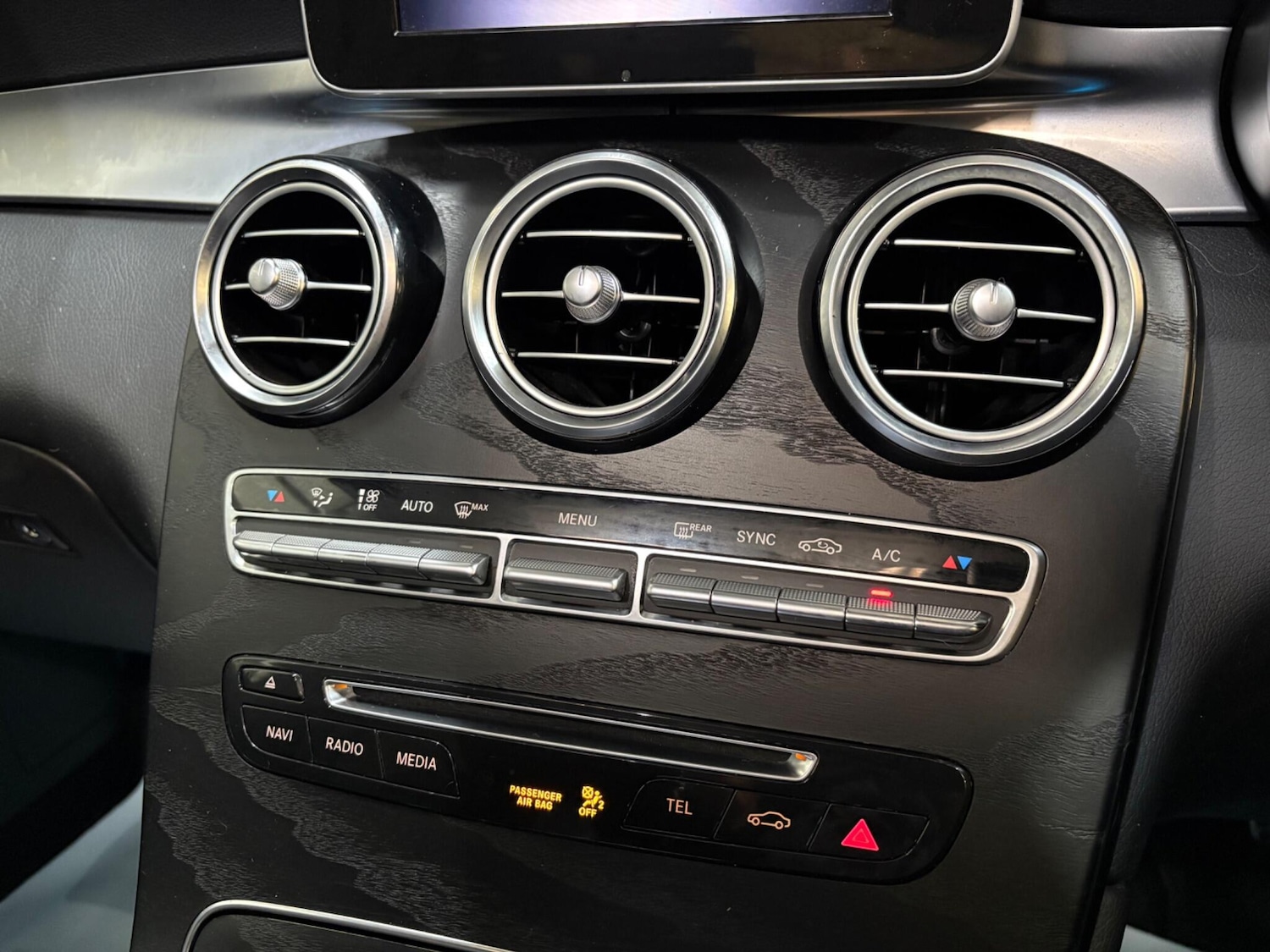 Used Mercedes-Benz GLC 2019 for sale - 77292013: Photo 26