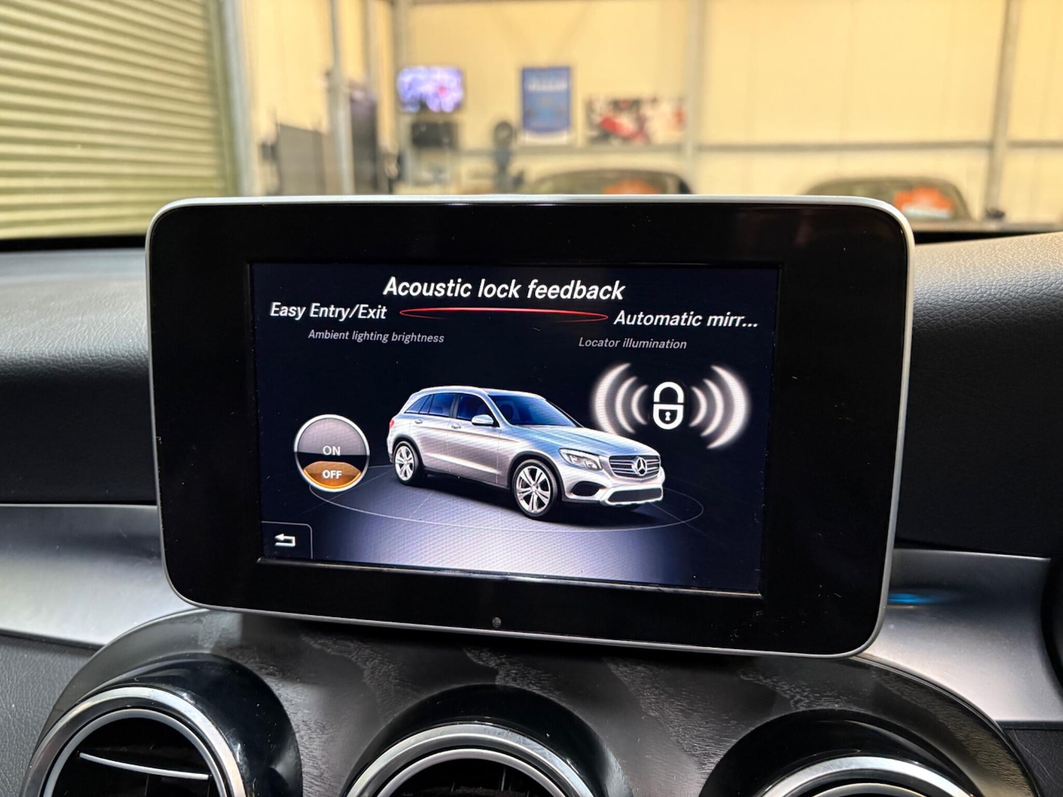 Used Mercedes-Benz GLC 2019 for sale - 77292013: Photo 34