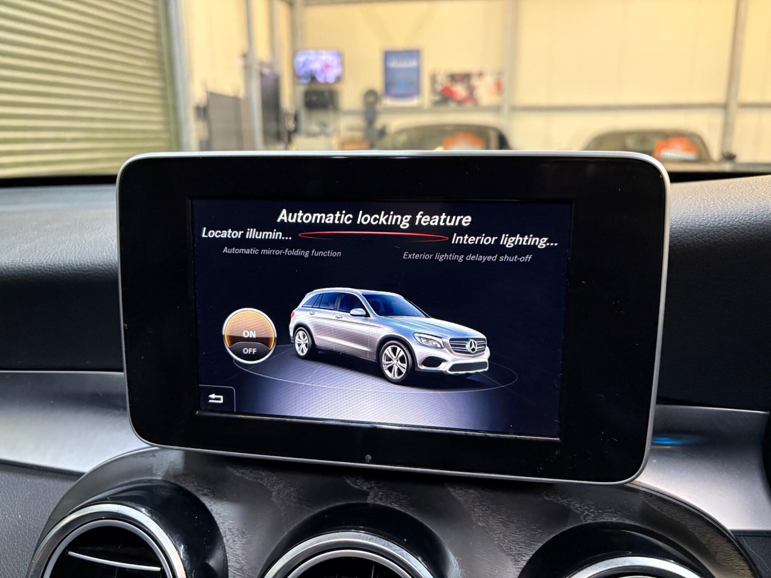 Used Mercedes-Benz GLC 2019 for sale - 77292013: Photo 37