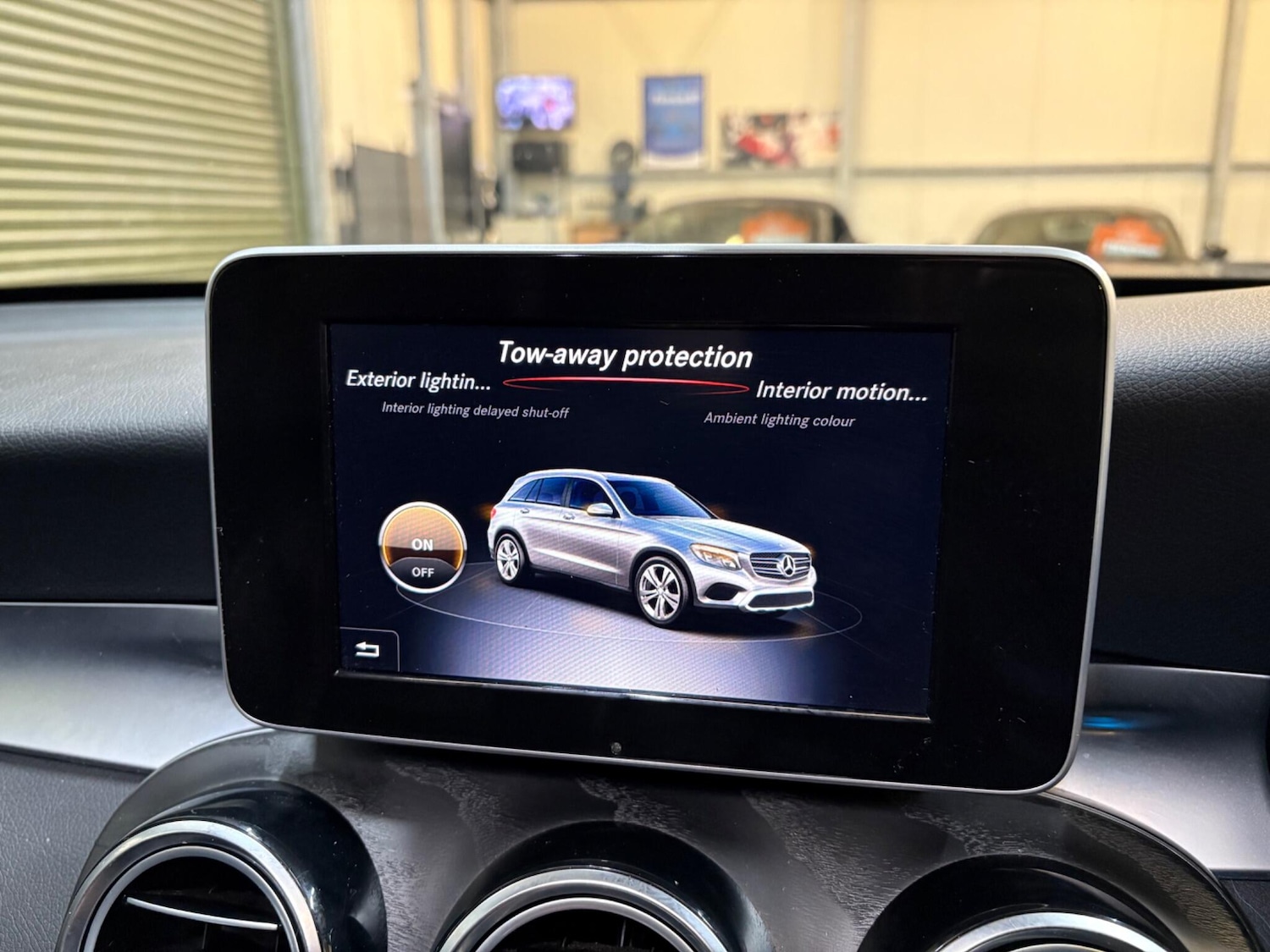 Used Mercedes-Benz GLC 2019 for sale - 77292013: Photo 40