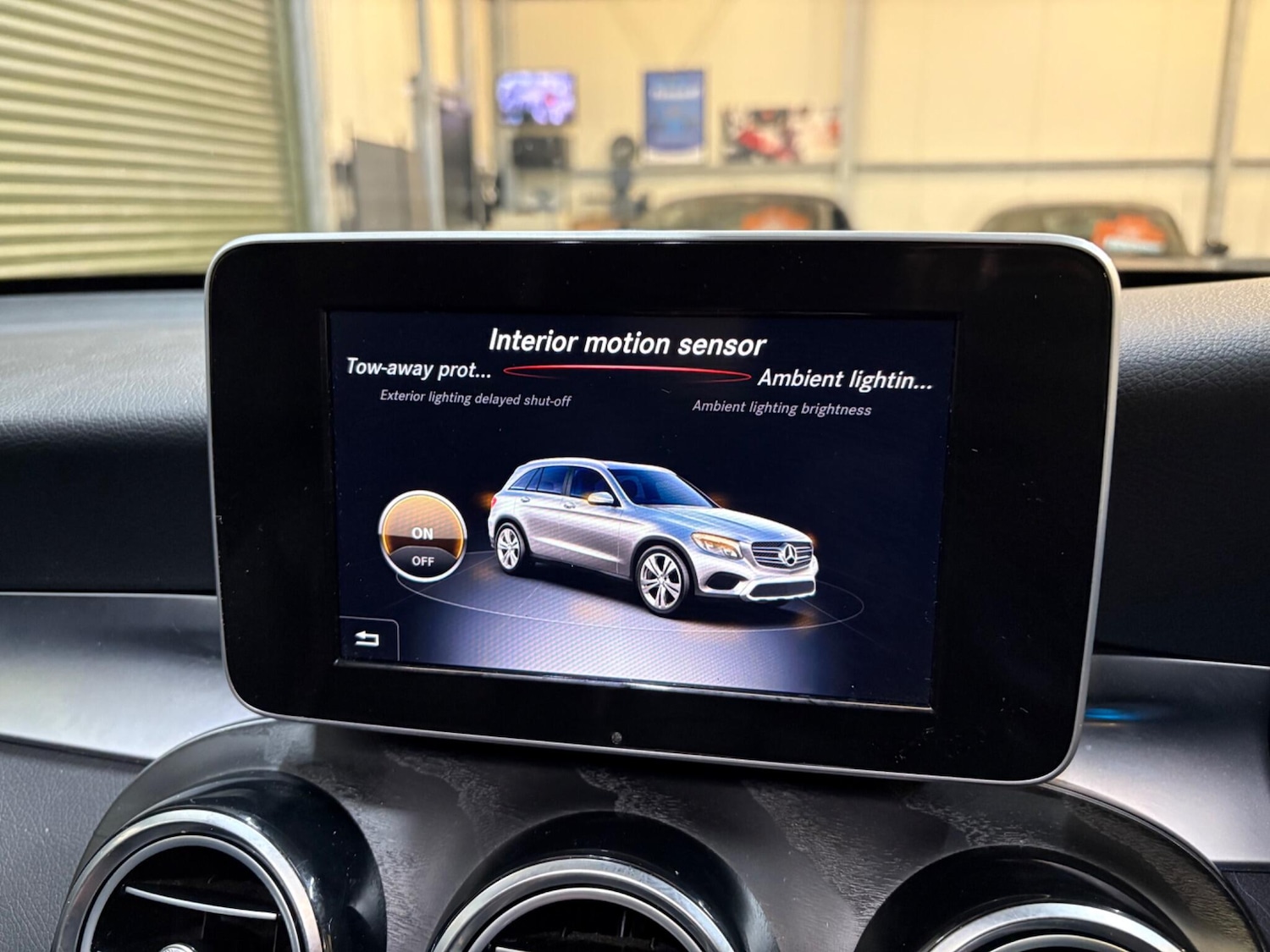 Used Mercedes-Benz GLC 2019 for sale - 77292013: Photo 41