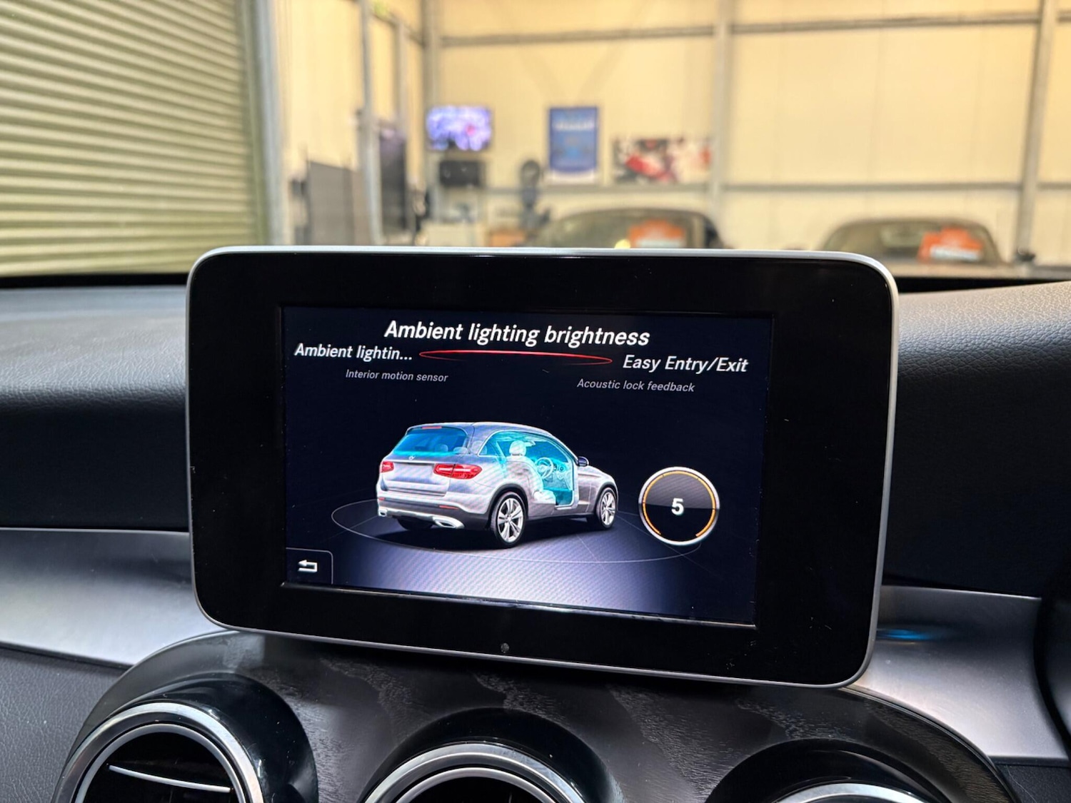 Used Mercedes-Benz GLC 2019 for sale - 77292013: Photo 44