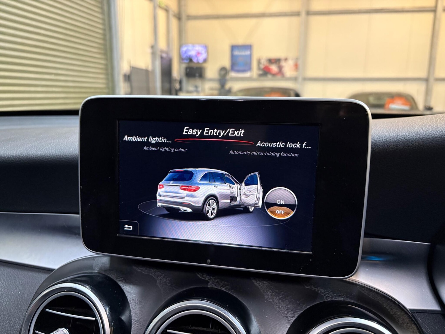 Used Mercedes-Benz GLC 2019 for sale - 77292013: Photo 45