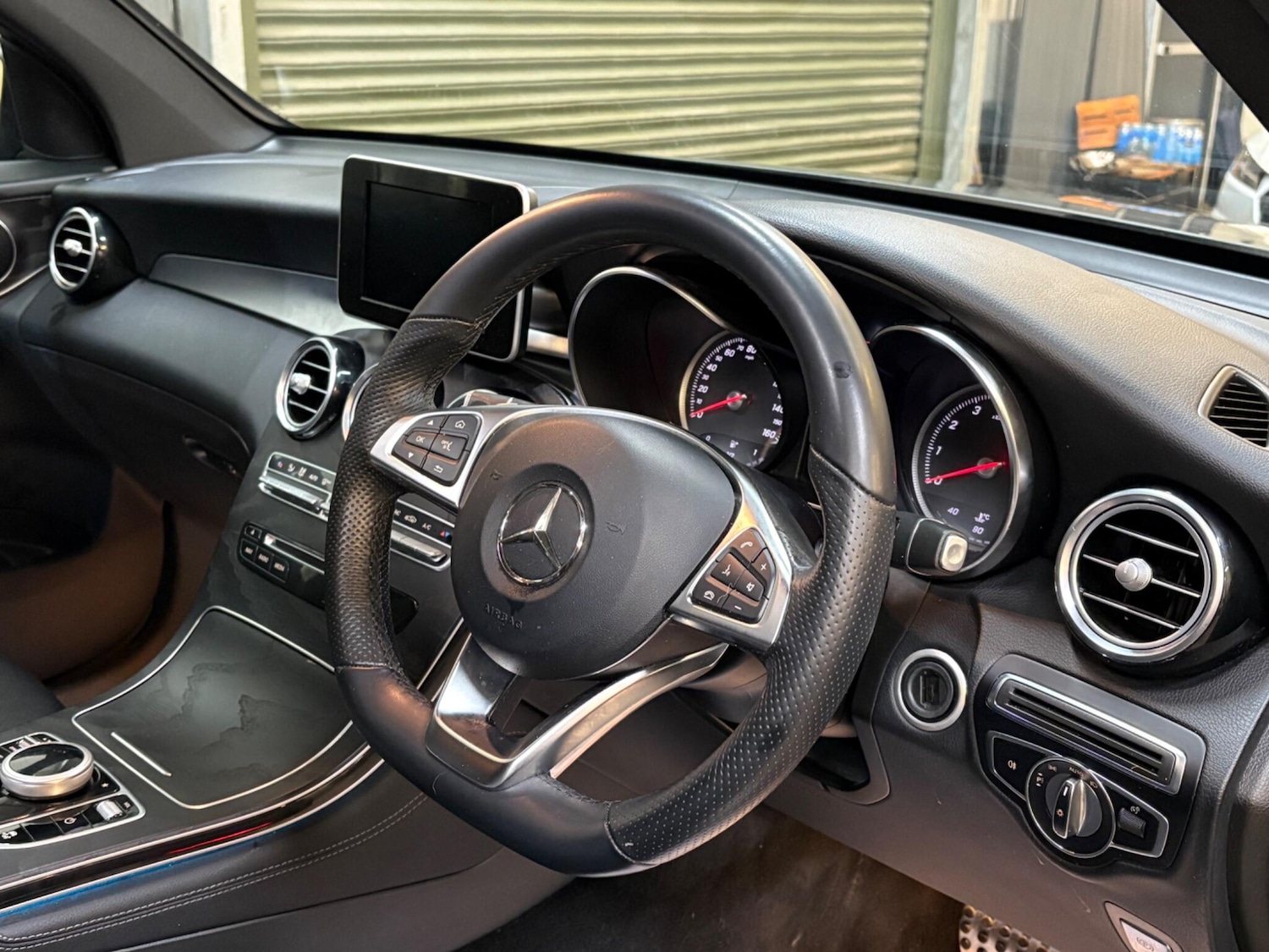 Used Mercedes-Benz GLC 2019 for sale - 77292013: Photo 7