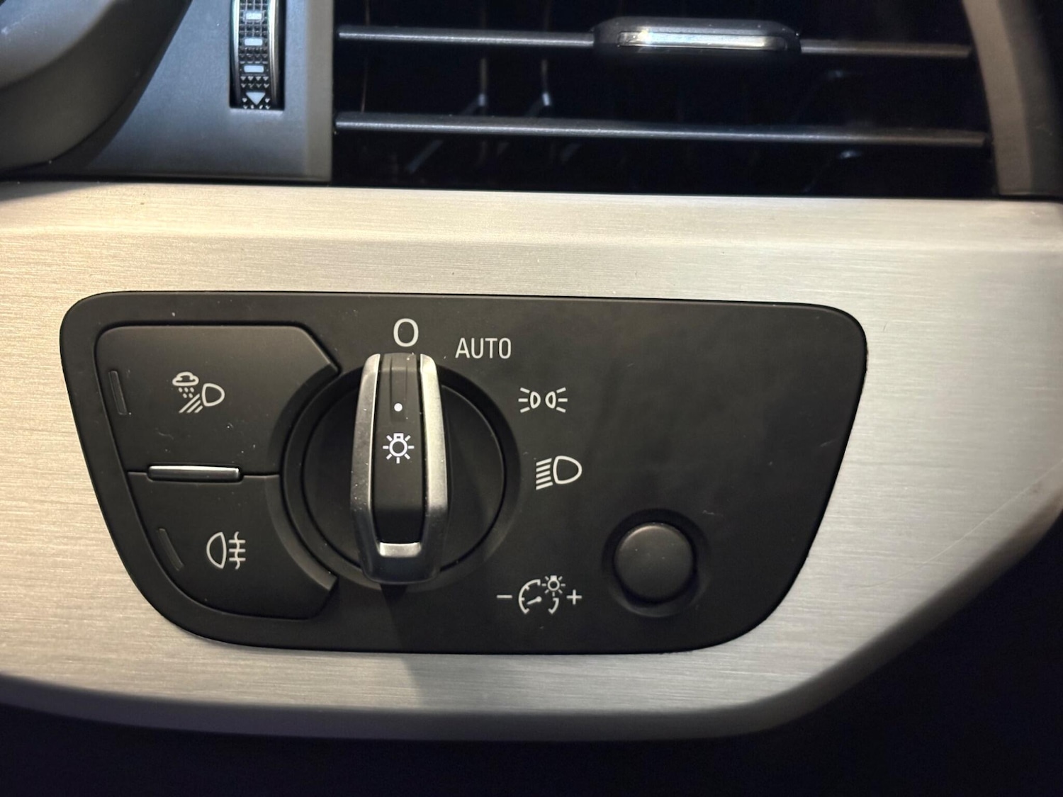 Used Audi A4 2018 for sale - 76759571: Photo 23