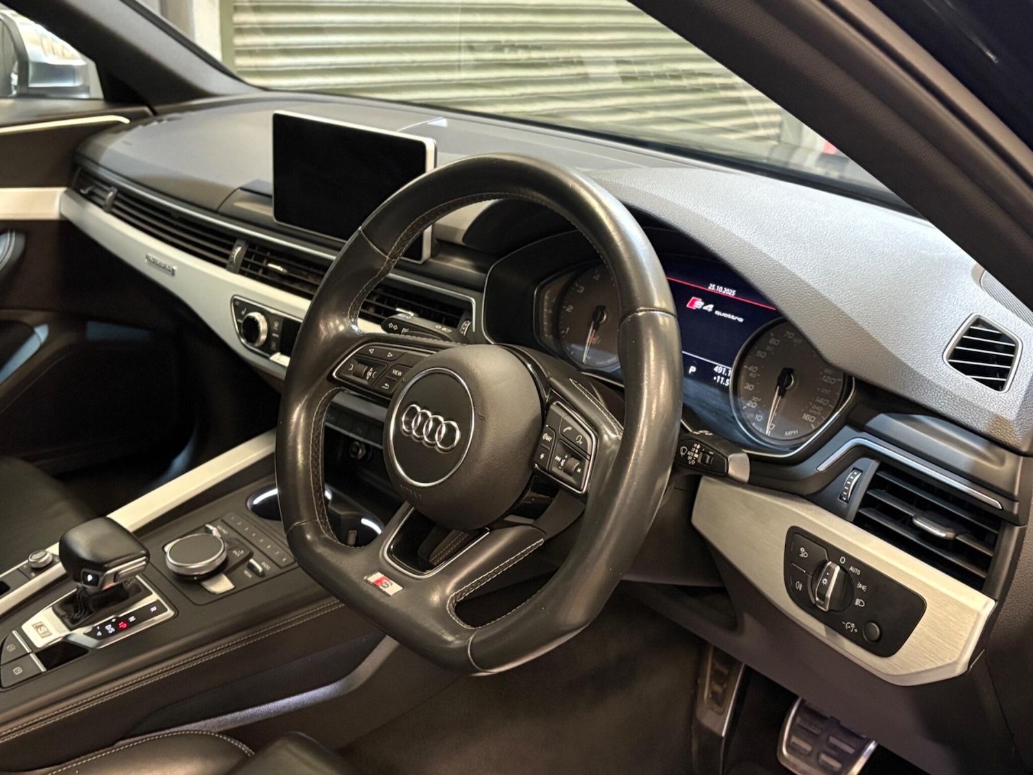 Used Audi A4 2018 for sale - 76759571: Photo 8